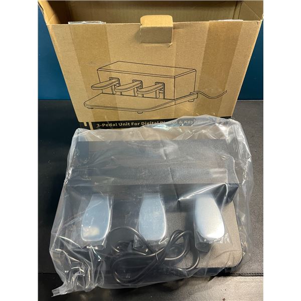 1 3-Pedal Unit for Digital Pianos & Keyboards - New