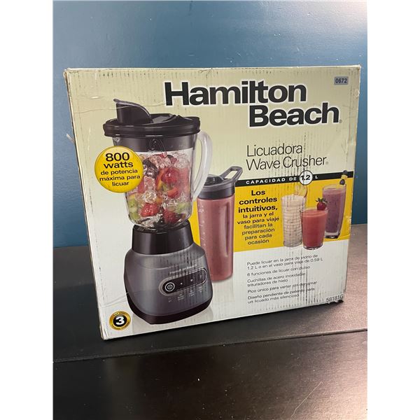 1 Hamilton Beach 800W Wave Crusher Blender - New/Open Box