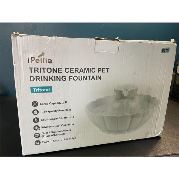 1 Tritone Ceramic Pet Drinking Fountain - Large 2.1L Capacity - White