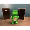 Image 1 : 2 Green Decorative Frog Clocks - New