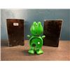 Image 2 : 2 Green Decorative Frog Clocks - New