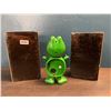 Image 2 : 2 Green Decorative Frog Clocks - New