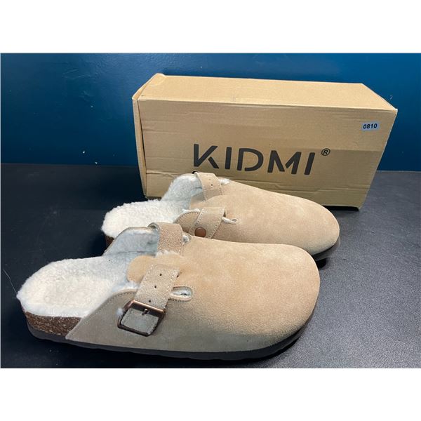 1 Pair of Kidmi Women's Fuzzy/Cork Bottom Slippers - Size 40 EUR (9.5) - New in Box