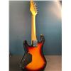 Image 2 : 1 Emerson Electric Guitar - Used