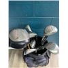 Image 3 : 1 Set of Assorted Right Hand Golf Clubs/Putters with Storage Bag - Used