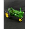 Image 2 : Vintage Metal ERTL John Deere 8.5" Tractor w/ 8.5" Farm Trailer