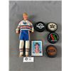 Image 1 : Wayne Gretzky Doll, 1982 Red Rooster Card and 4 Hockey Pucks