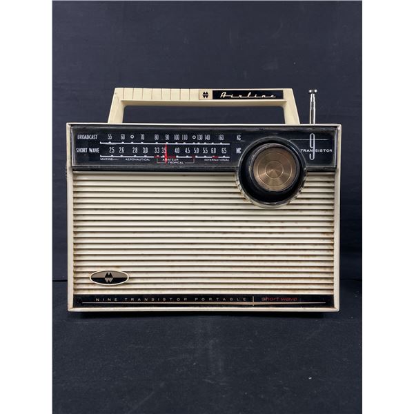 1960 Shortwave Radio