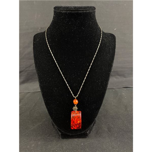 Vintage Sterling Silver Chain w/Amber Pendant Necklcae