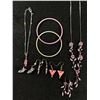 Image 1 : Pretty Lot of Vintage Costume Jewelry