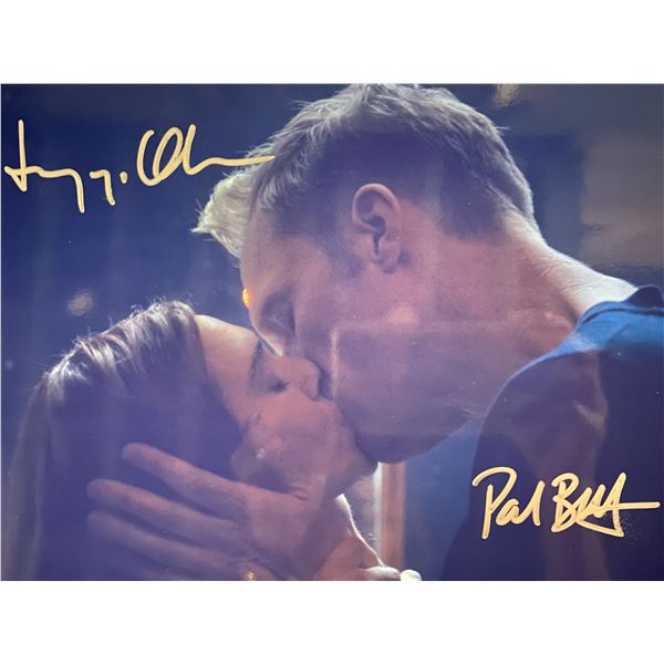 Avengers: Infinity War Elizabeth Olsen and Paul Bettany signed movie photo. 8x10 inches