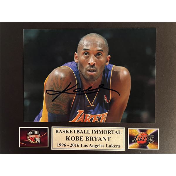 LA Lakers Kobe Bryant signed photo