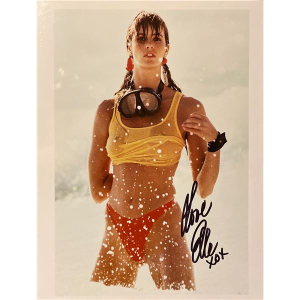Elle Macpherson signed photo