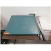 Image 2 : Guillotine Paper Cutter 24" x 24"