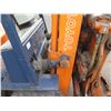 Image 25 : Toyota 42-5FG25 Forklift w/ Rotating Paper Roll Clamp Attachment (Starts & Runs See Video)
