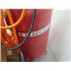 Image 2 : Craftsman 150 Max PSI Air Compressor w/ Hose