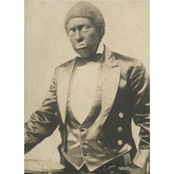 Estelle X. Wills signature cut and photo