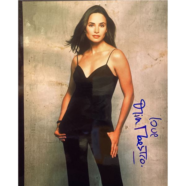 Mía Maestro signed photo