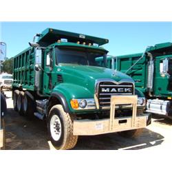 2006 MACK CV713 TRI-AXLE DUMP