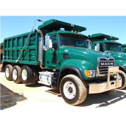 2006 MACK CV713 TRI-AXLE DUMP