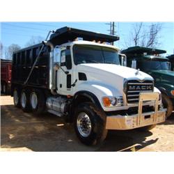 2006 MACK CV713 TRI-AXLE DUMP