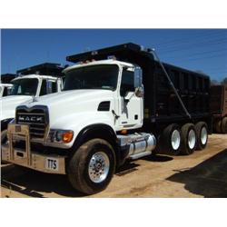 2006 MACK CV713 TRI-AXLE DUMP