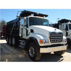 2006 MACK CV713 TRI-AXLE DUMP