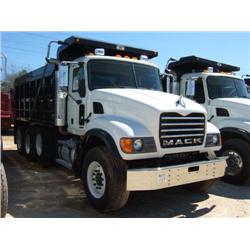 2006 MACK CV713 TRI-AXLE DUMP
