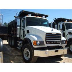 2006 MACK CV713 TRI-AXLE DUMP