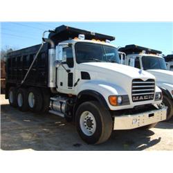 2006 MACK CV713 TRI-AXLE DUMP