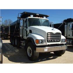 2006 MACK CV713 TRI-AXLE DUMP
