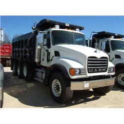 2006 MACK CV713 TRI-AXLE DUMP