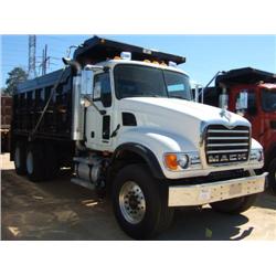 2006 MACK CV713 TANDEM AXLE DUMP