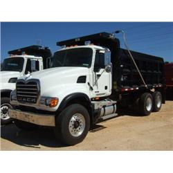 2006 MACK CV713 T/A DUMP. S/N M030830 370/405 MACK ENG
