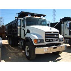2006 MACK CV713 T/A DUMP