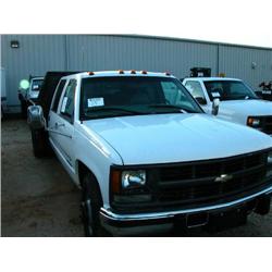 2000 CHEVROLET 3500 S/A CREW CAB FLATBED