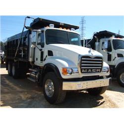 2006 MACK CV713 T/A DUMP