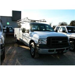 2005 FORD F250 SERVICE TRUCK