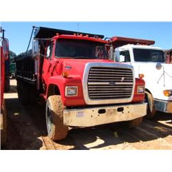 1993 FORD L8000 T/A DUMP