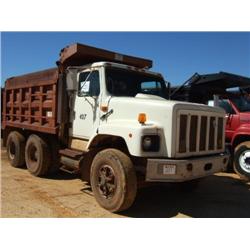 1990 IH 2654 T/A DUMP