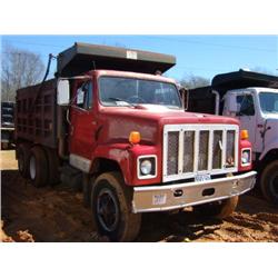 1990 INTERNATIONAL 2554 T/A DUMP