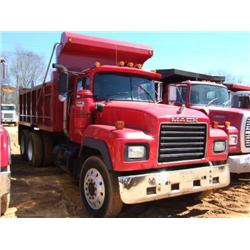 1991 MACK RD688S T/A DUMP