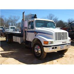 1996 INTERNATIONAL 4700 ROLLOFF W/FLATBED BODY