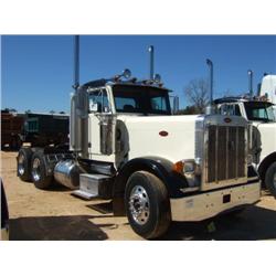 2004 PETERBILT 379 EXT HOOD T/A TRUCK TRACTOR S/N D829257