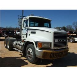 2000 MACK CH613 T/A TRUCK TRACTOR