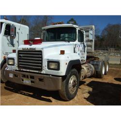 1992 MACK RD688S T/A TRUCK TRACTOR