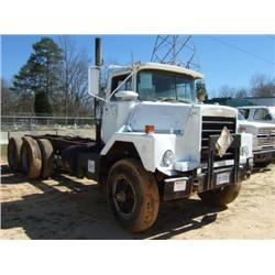 1976 MACK DM685SX