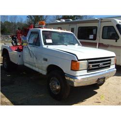 1982 FORD F SERIES S/A WRECKER