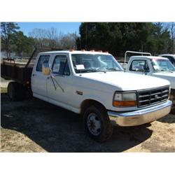 1996 FORD F350 XL CREW CAB FLATBED