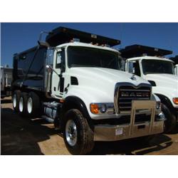 2007 MACK CV713 TRI-AXLE DUMP